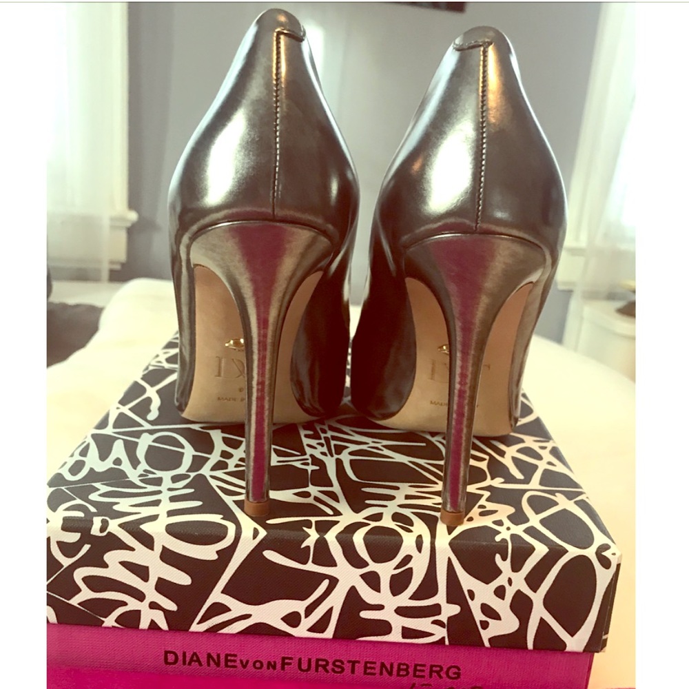 DVF Bethany Silver Heels